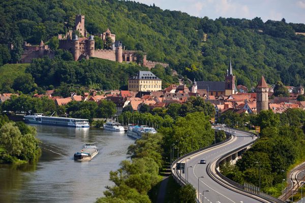 WERTHEIM AM MEIN CRUCEROS ALEMANIA CRUCEROS RIO MAIN CRUCEROS RIO MENO CRUCERO TAUBER CRUCEROS ALEMANIA WERTHEIM CRUISES